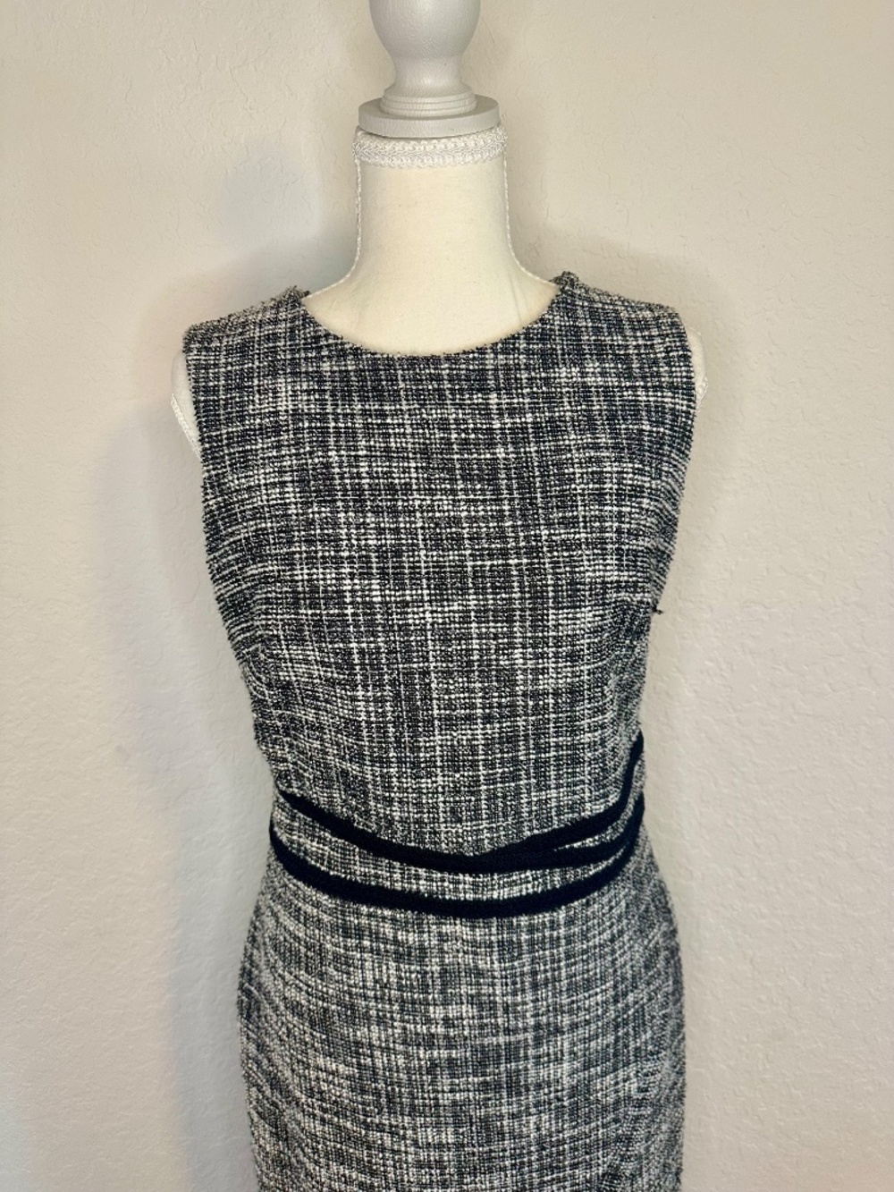 Tommy Hilfiger, Soutache Sheath Sleeveless Dress, Size: M - Picture 3 of 10